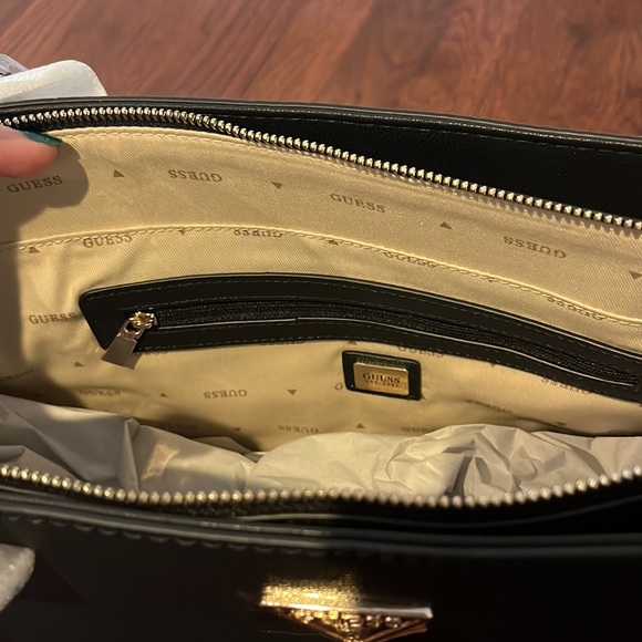 NWT Black Guess Tote - Picture 2 of 6